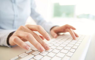 暑期促销热 商家偏爱“组合牌”，互联网信息服务成新焦点